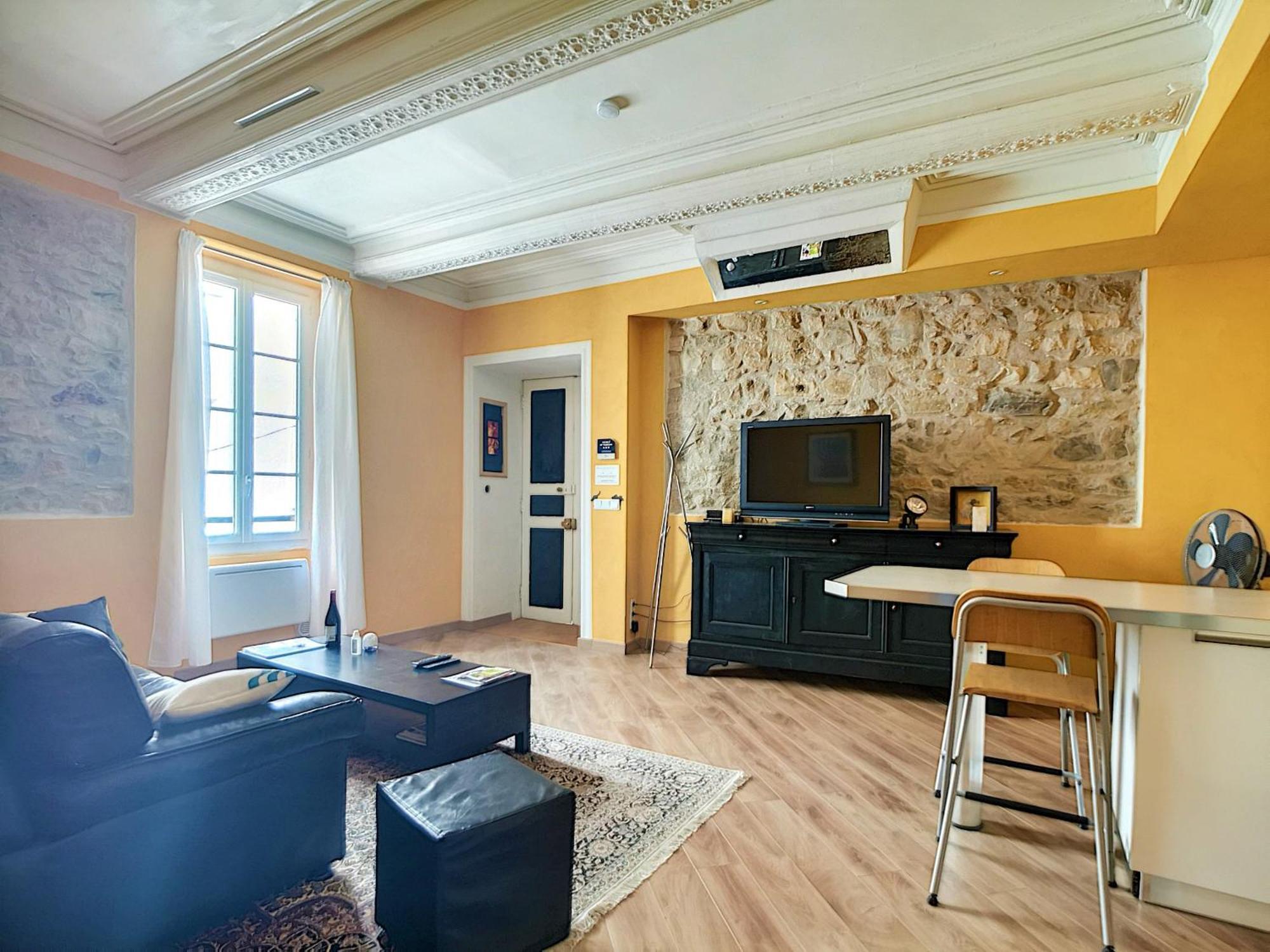 Résidence Verdi - Appartements meublés en centre ville Bédarieux Exterior foto