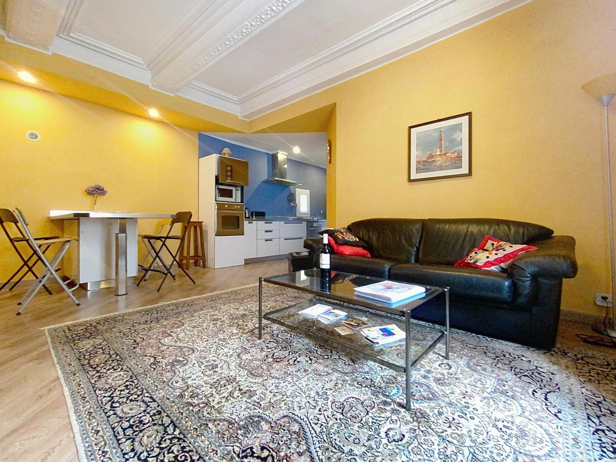 Résidence Verdi - Appartements meublés en centre ville Bédarieux Exterior foto