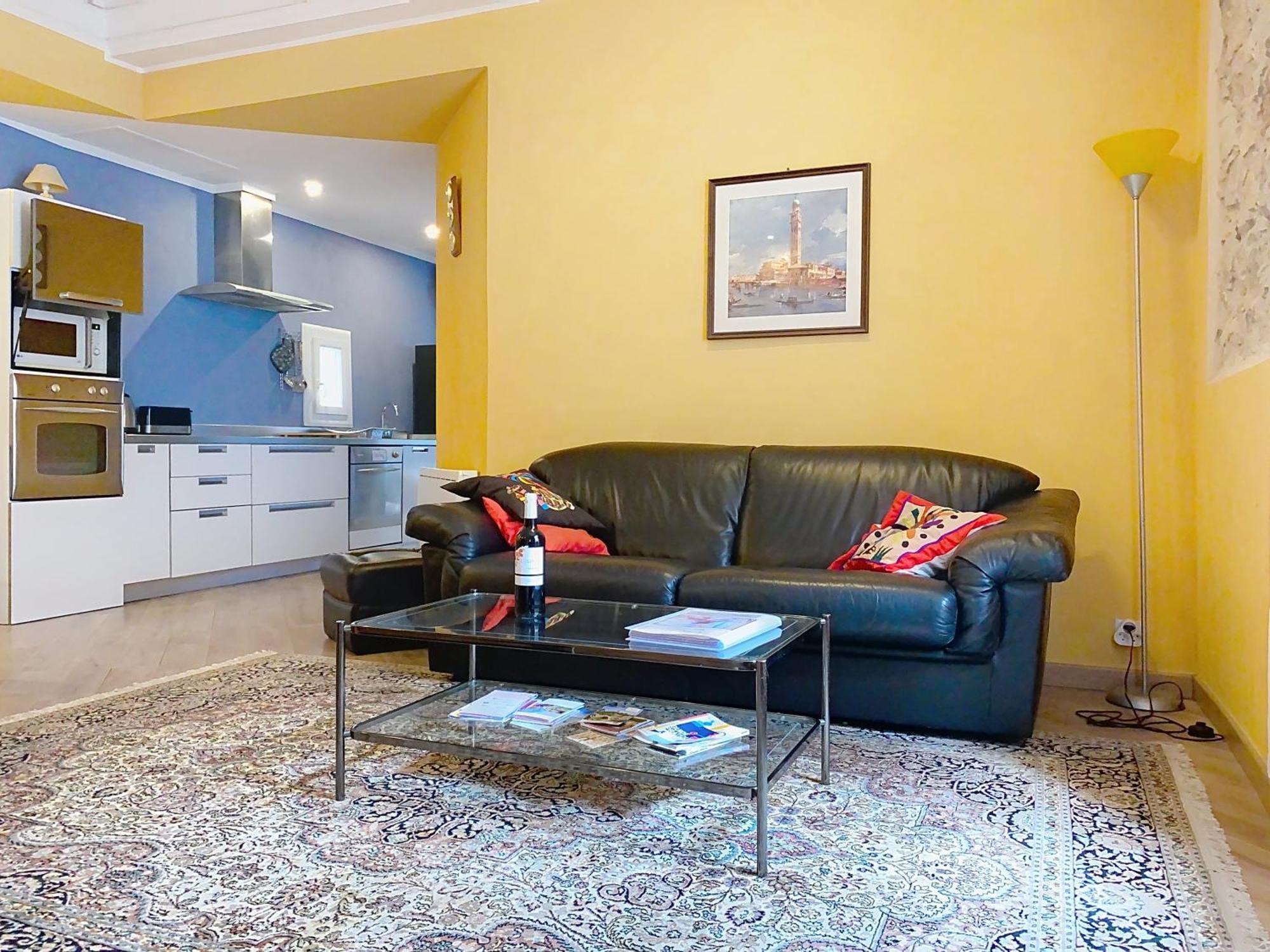 Résidence Verdi - Appartements meublés en centre ville Bédarieux Exterior foto
